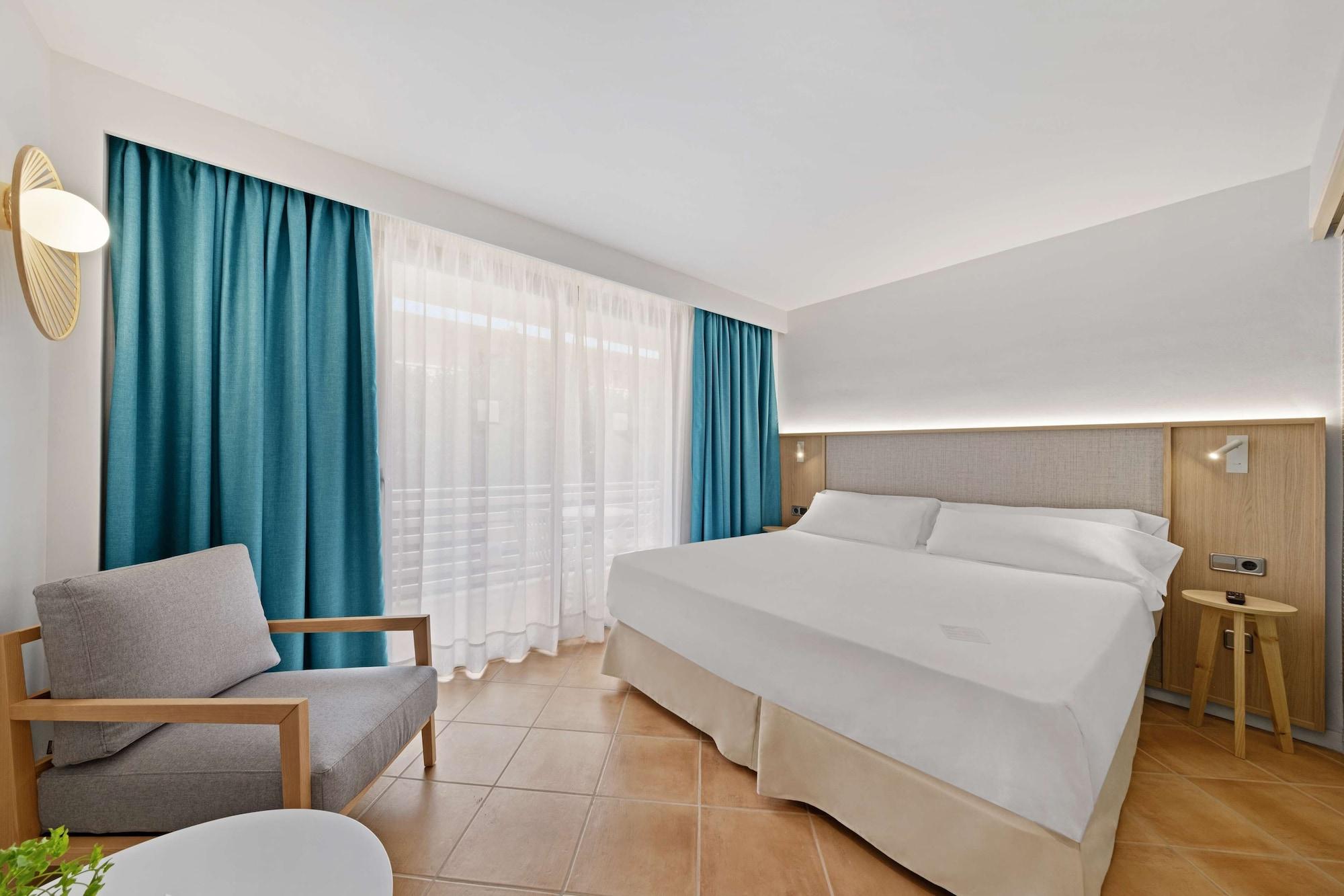 Occidental Cala Vinas Hotel Cala Vinas  Exterior photo